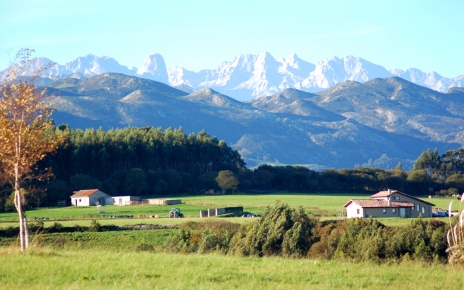 Picos views from the coast (Pimiango village)